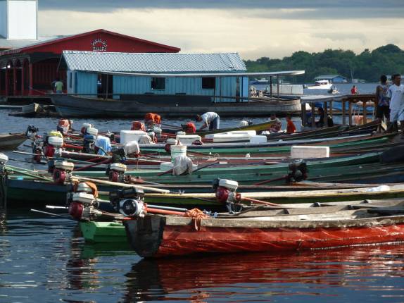 Porto de Coari, às margens do rio Solimões, no Amazonas